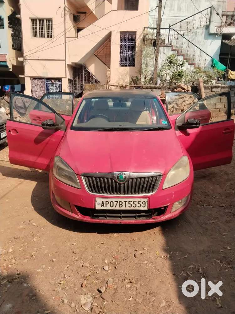 Skoda Rapid 2013 Diesel 75000 Km Driven