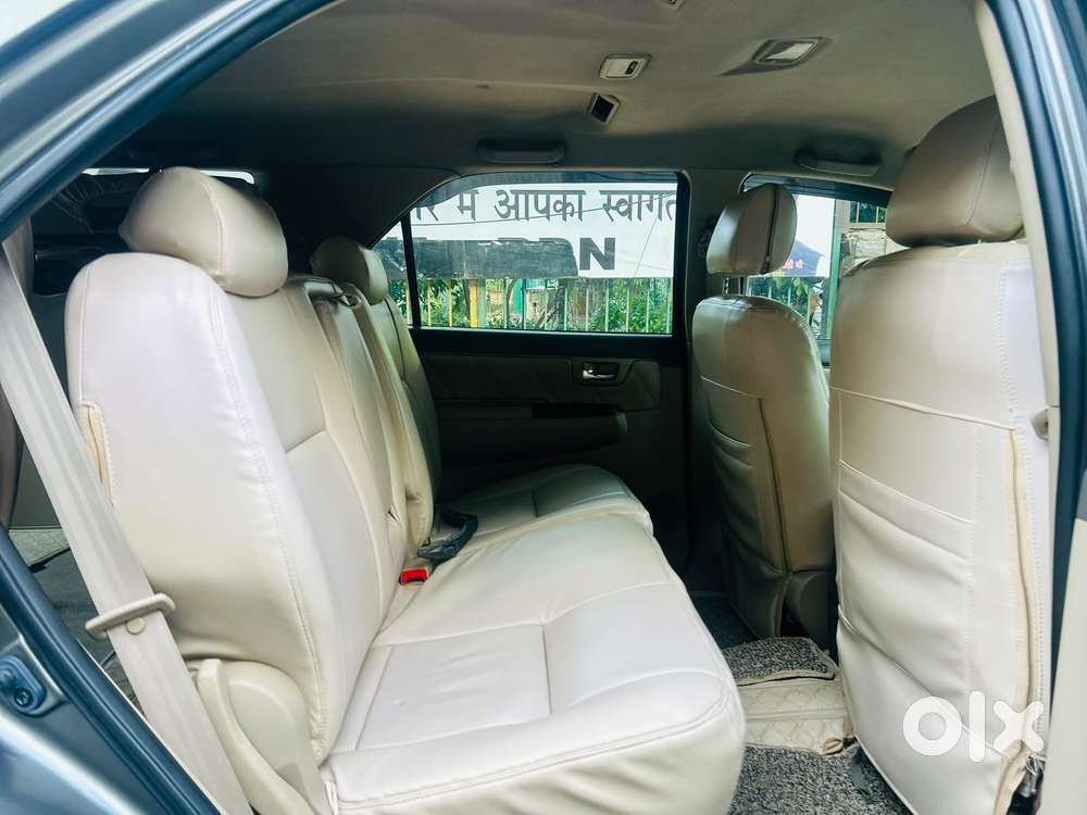 Toyota Fortuner 4x2 Manual, 2013, Diesel