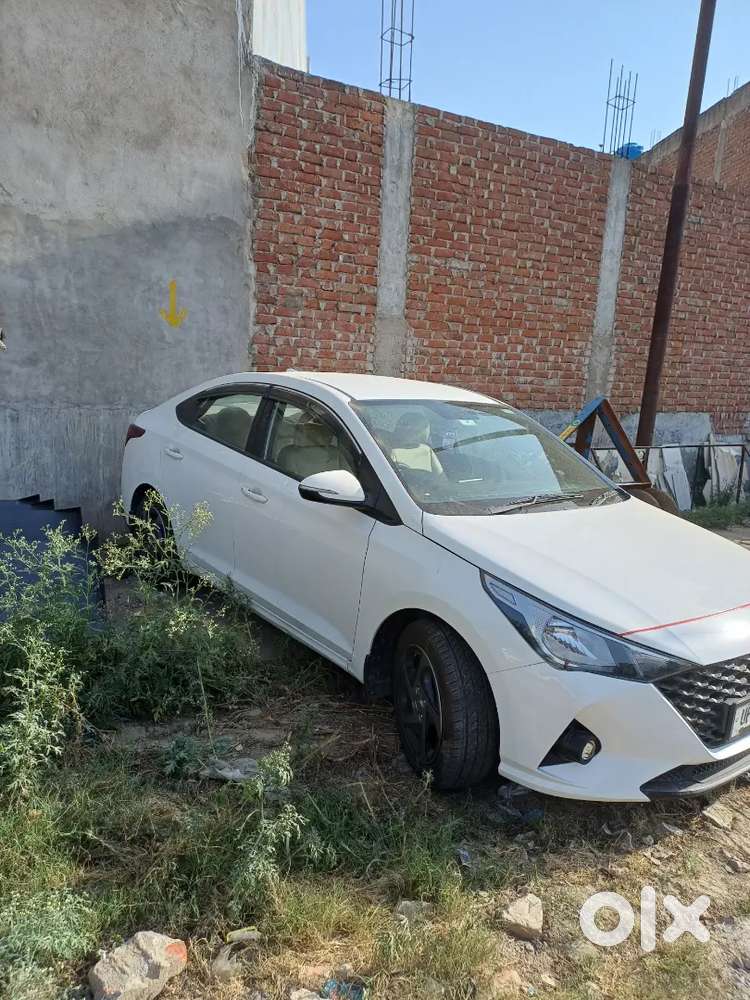 Hyundai Verna 2022 Diesel 111000 Km Driven