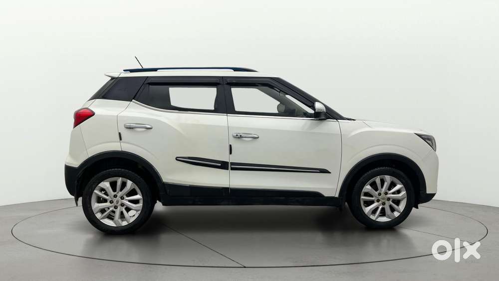 Mahindra XUV300 W8 Diesel, 2022, Diesel