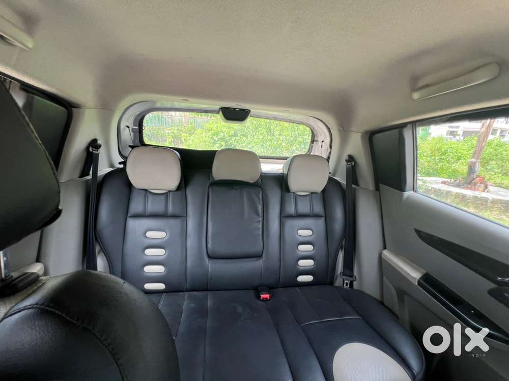 Mahindra Kuv100 Nxt 2016