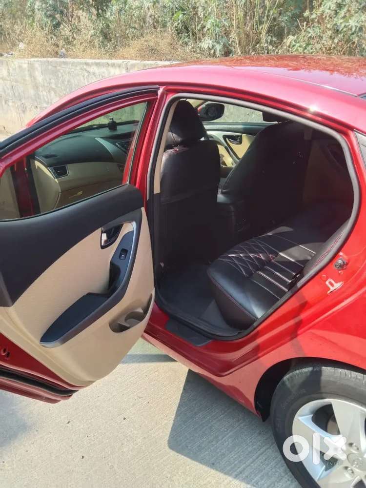 Hyundai Elantra 2014 Diesel 98000 Km Driven