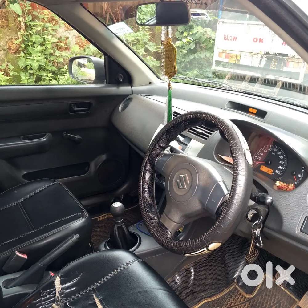 Maruti Suzuki Swift Dzire 2012