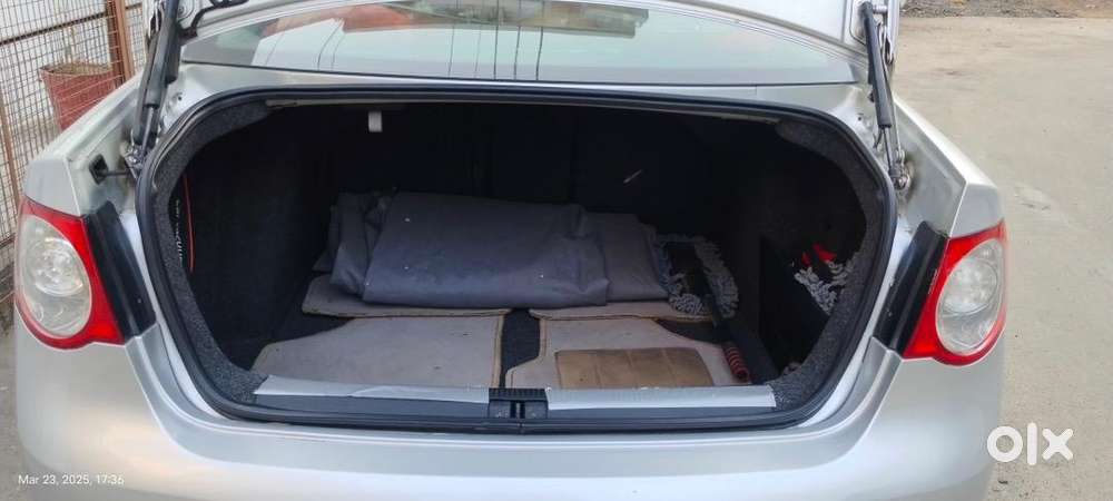 Volkswagen Jetta 2010 Diesel 78000 Km Driven