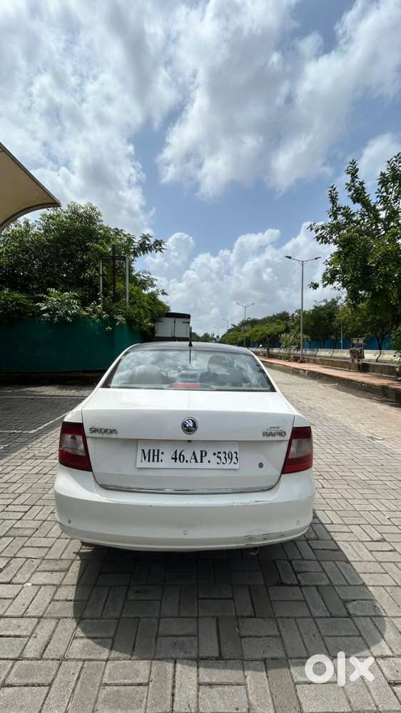 Skoda Rapid 2015 Elegance At 2015 Model