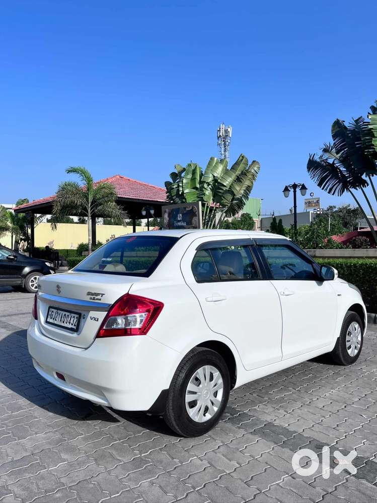 Maruti Suzuki Swift Dzire 1.2 Vxi Bsiv, 2014, Cng & Hybrids