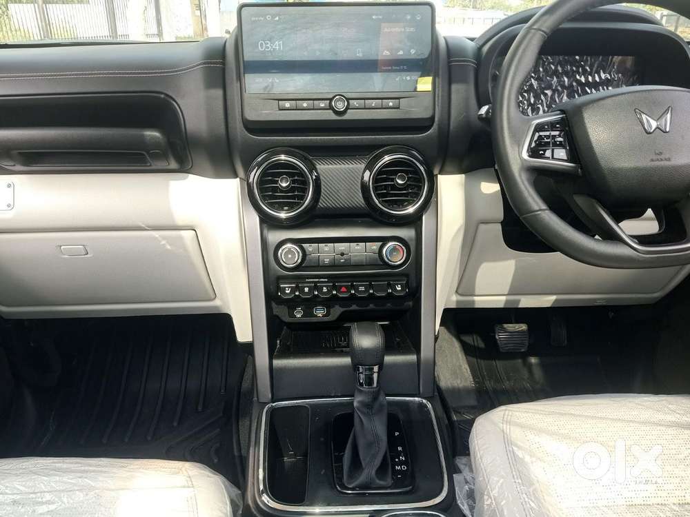 Mahindra Thar Roxx Ax7 L Petrol At 2wd, 2025, Petrol