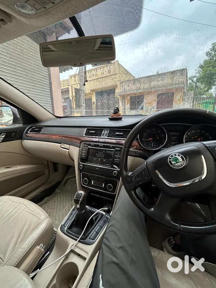 Skoda Superb 2012 Manual Petrol
