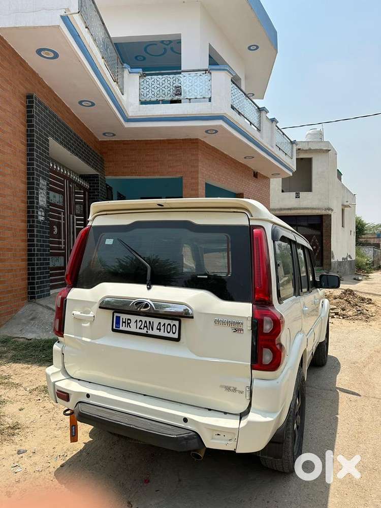 Mahindra Diesel Car 2021