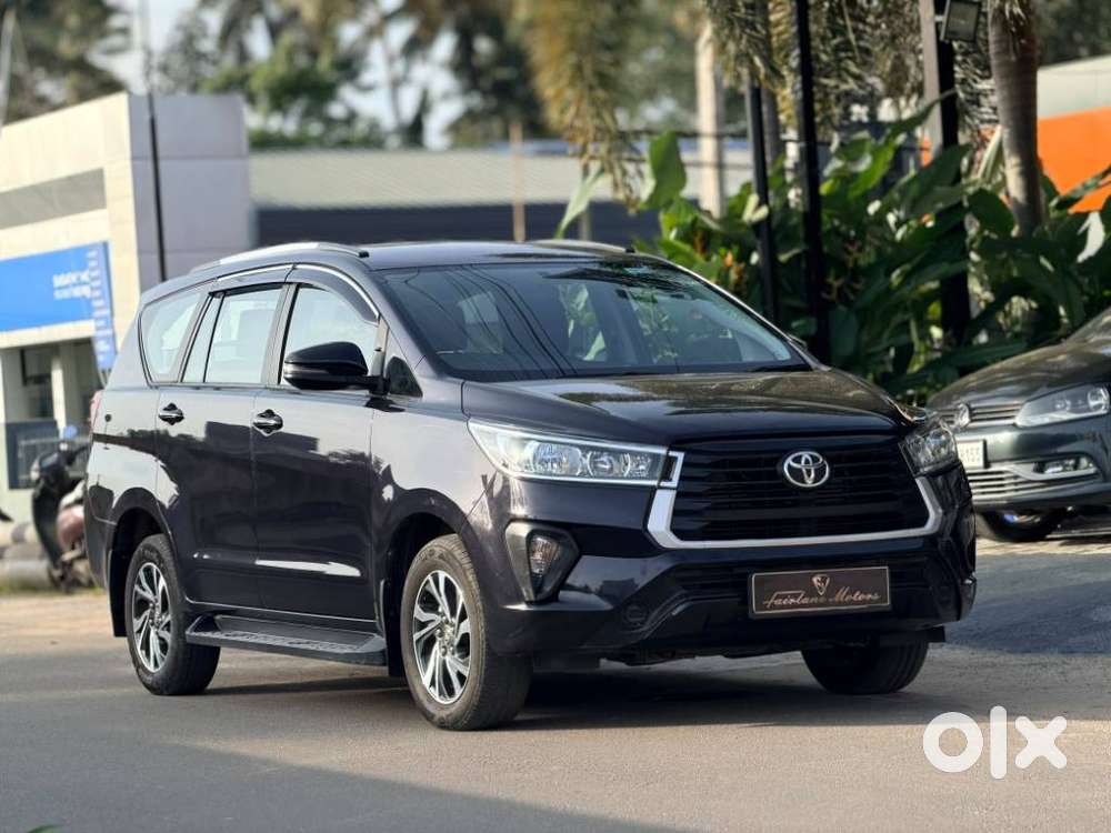 Toyota Innova Crysta [ ] 2.4 Gx At 8 Str, 2022, Diesel