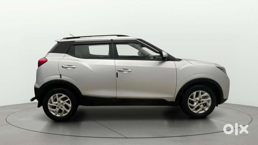 Mahindra Xuv300 W8, 2022, Petrol