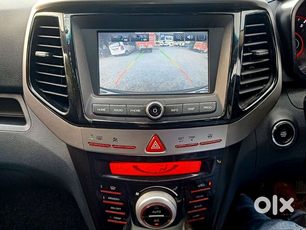 Mahindra Xuv300 W8, 2023, Petrol
