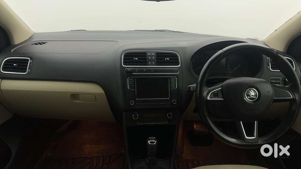 Skoda Rapid 1.0 Style At, 2020, Petrol