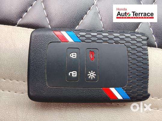 Renault Triber Rxz, 2024, Petrol