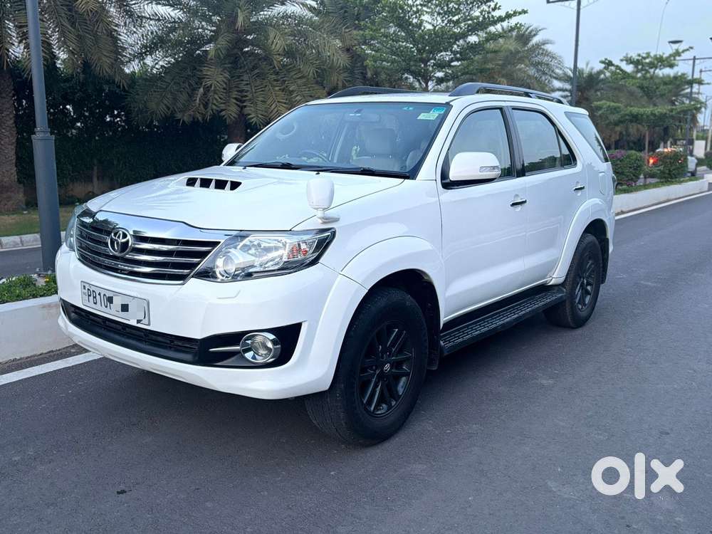 Toyota Fortuner 2011-2016 4x2 At, 2015, Diesel
