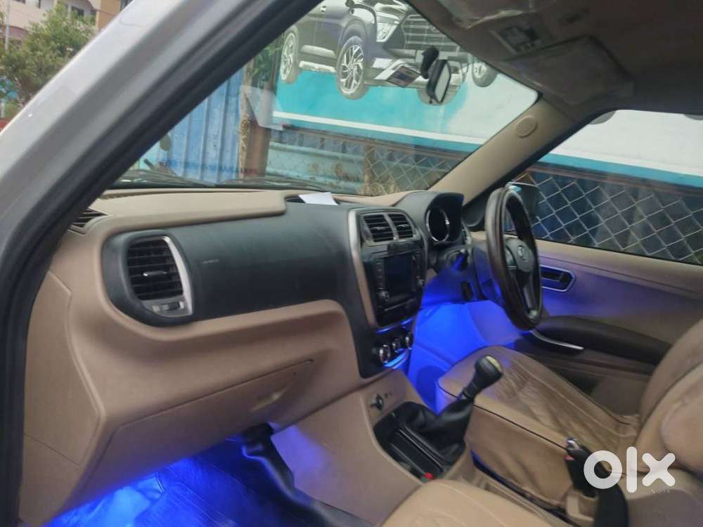 Mahindra Tuv 300 T10, 2019, Diesel