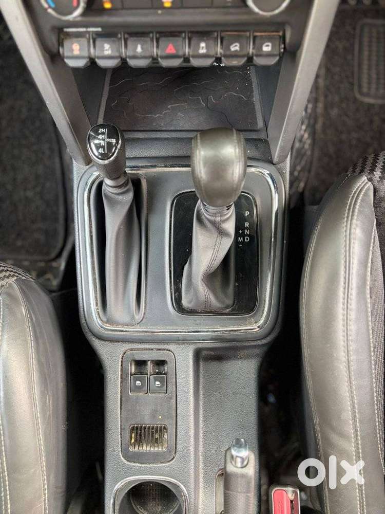 Mahindra Thar Crde, 2022, Petrol