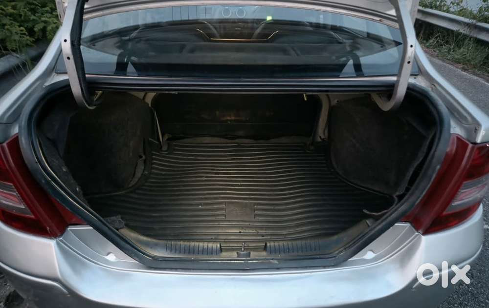 Urgent Sale Ford Fiesta 2011 Diesel