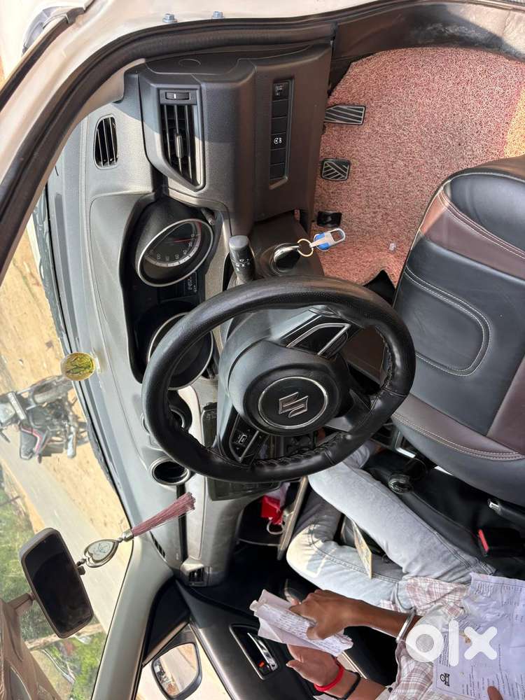 Maruti Suzuki Swift Vxi + Manual, 2021, Petrol