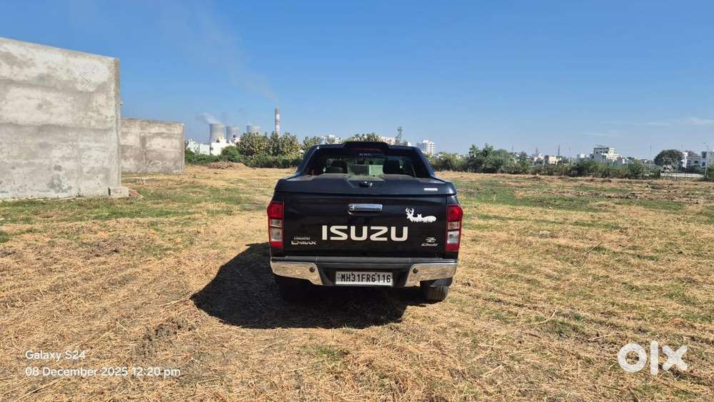 Isuzu V-cross At 2021 Diesel Well Maintained