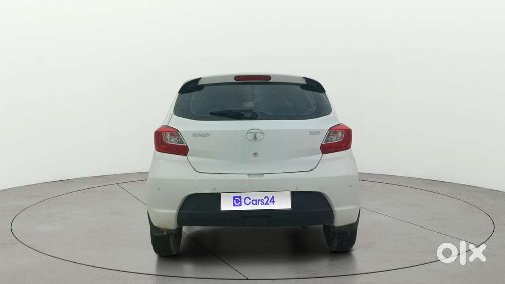 Tata Tiago 1.2 Revotron Xza, 2019, Petrol