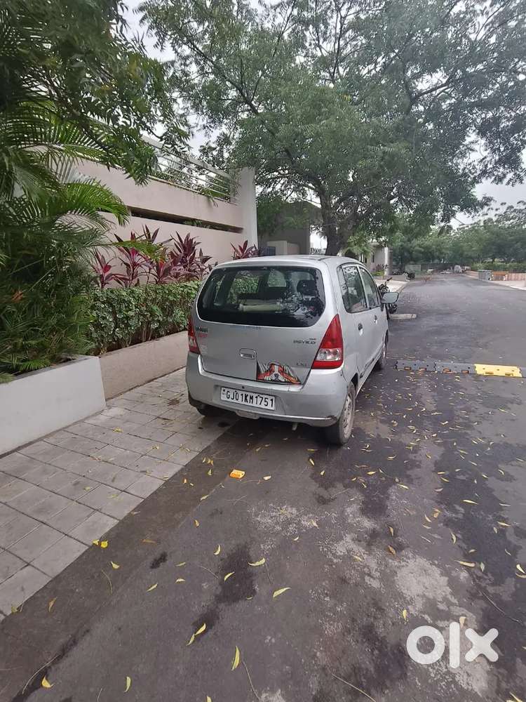 Maruti Suzuki Zen Estilo 2011