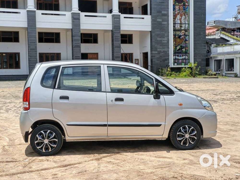 Maruti Suzuki Estilo Lxi, 2010, Petrol