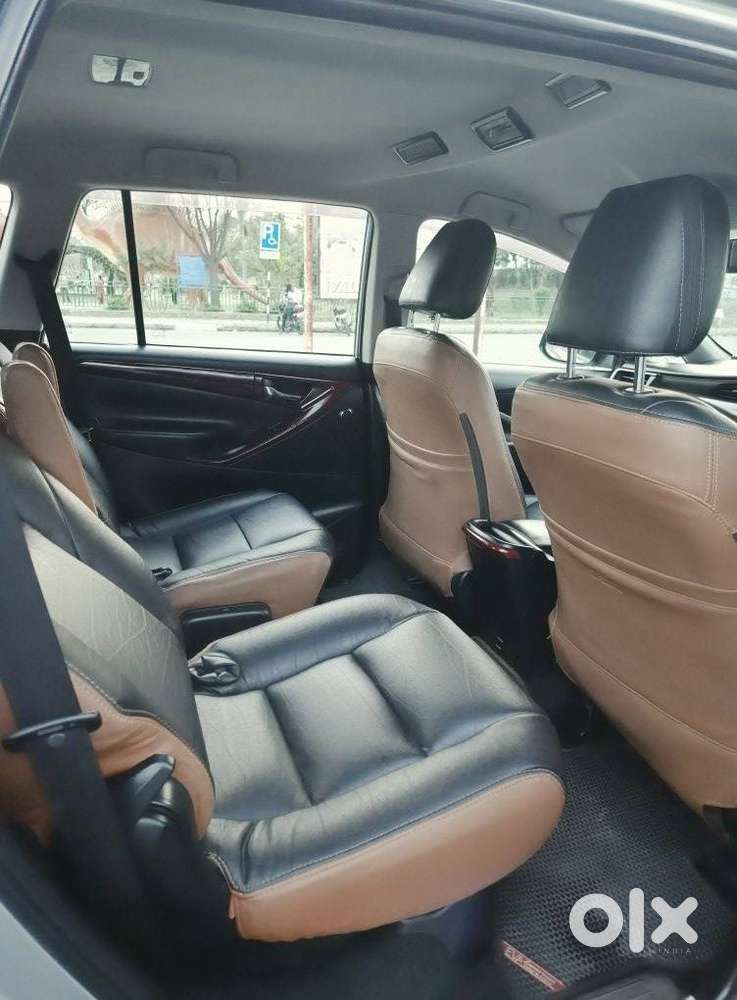 Toyota Innova Crysta 2.8 Gx At 7 Str, 2017, Diesel