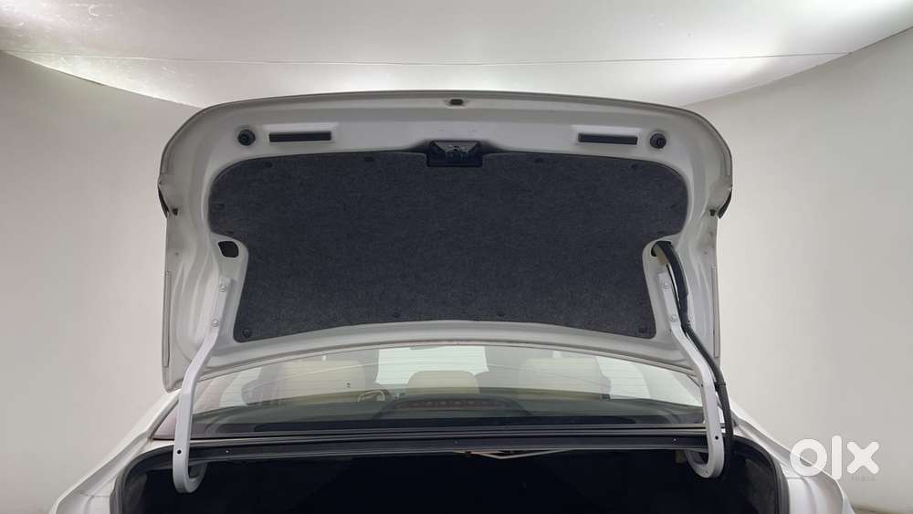 Honda City 1.5 V Cvt I-vtec Mt, 2023, Petrol