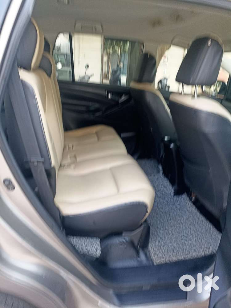 Toyota Innova Crysta 2.8 Gx At, 2017, Diesel