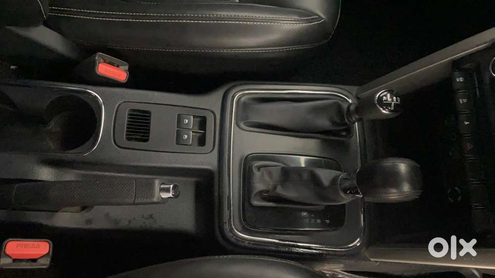 Mahindra Thar Lx 4-str Hard Top At, 2021, Petrol