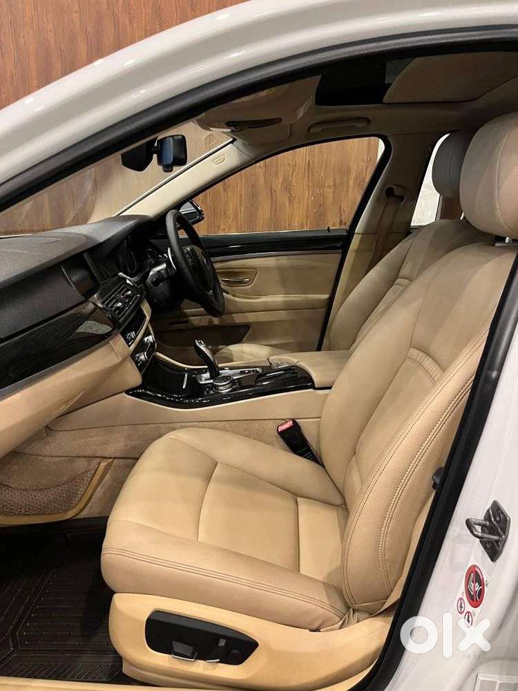 Bmw 5 Series 2.0 520i Luxury Line, 2016, Petrol