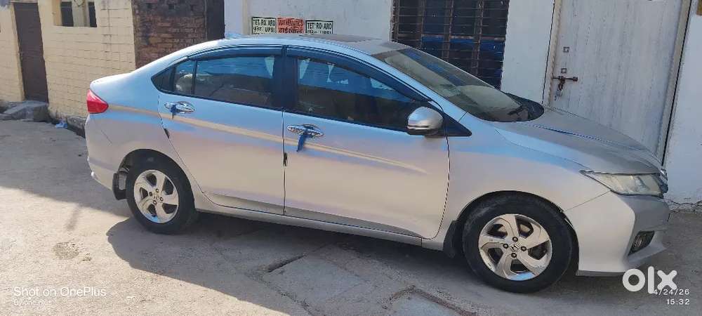 Honda City 2014 Diesel 76000 Km Driven With Sunroof