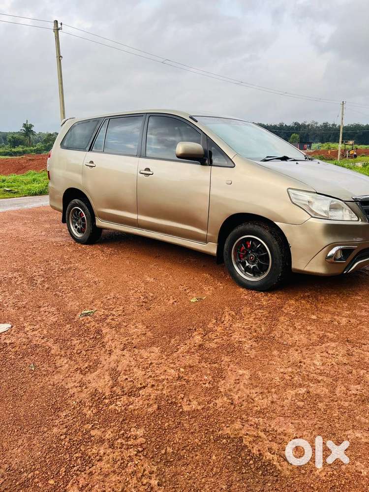 Toyota Innova 2010 Year Manual