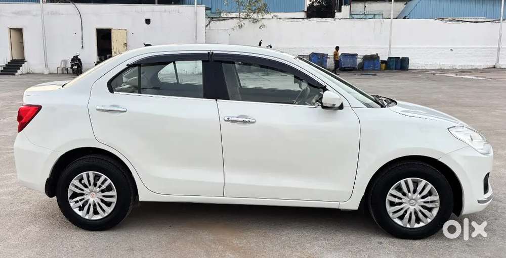 Maruti Suzuki Dzire 2017 Petrol 87000 Km Driven