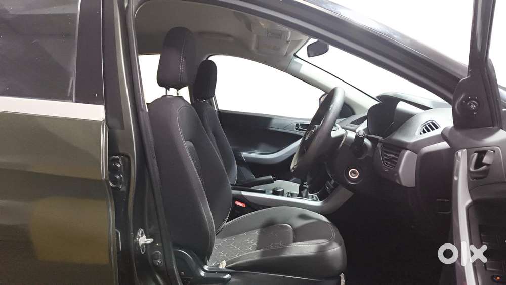Tata Nexon 1.2 Revotron Xm (s), 2022, Petrol