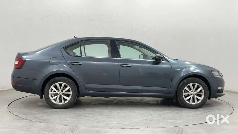 Skoda Octavia 2.0 L K Tsi At, 2018, Petrol
