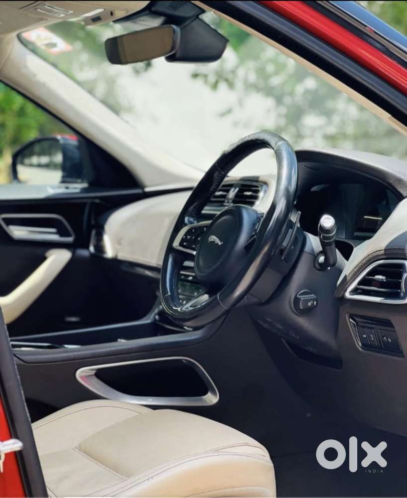 Jaguar F-pace Prestige 2.0 Petrol, 2019, Petrol