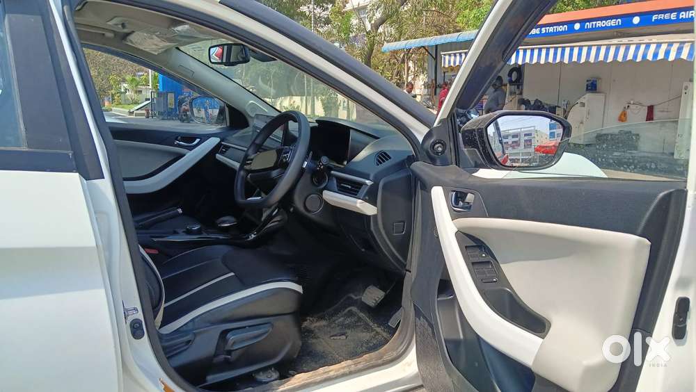 Tata Nexon 1.2 Revotron Xza Plus, 2024, Petrol