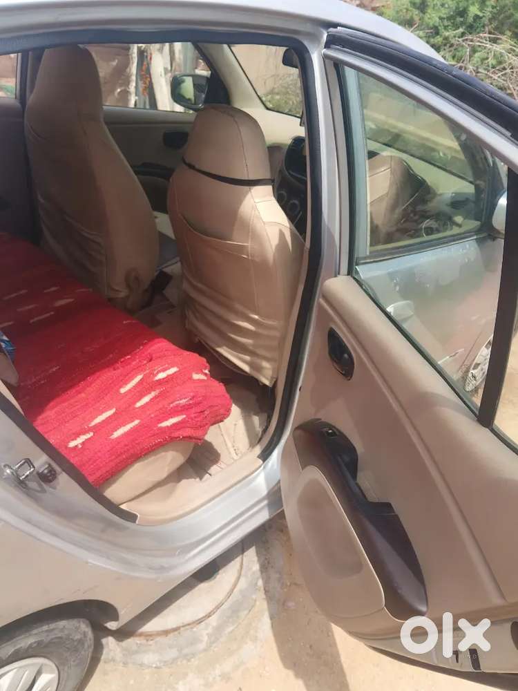 Hyundai I10 Magna 2010  Petrol + Lpg  Central Locking  Power Window