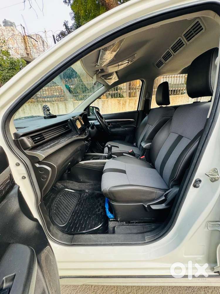 Maruti Suzuki Xl6 1.5 Zeta Mt, 2022, Petrol