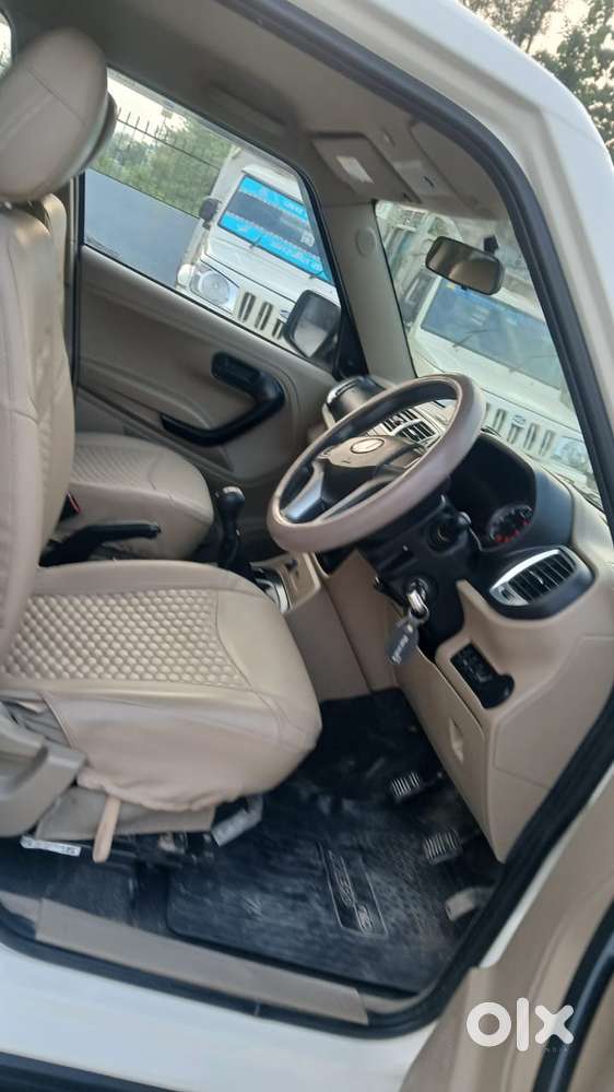 Mahindra Bolero Neo N8, 2021, Diesel