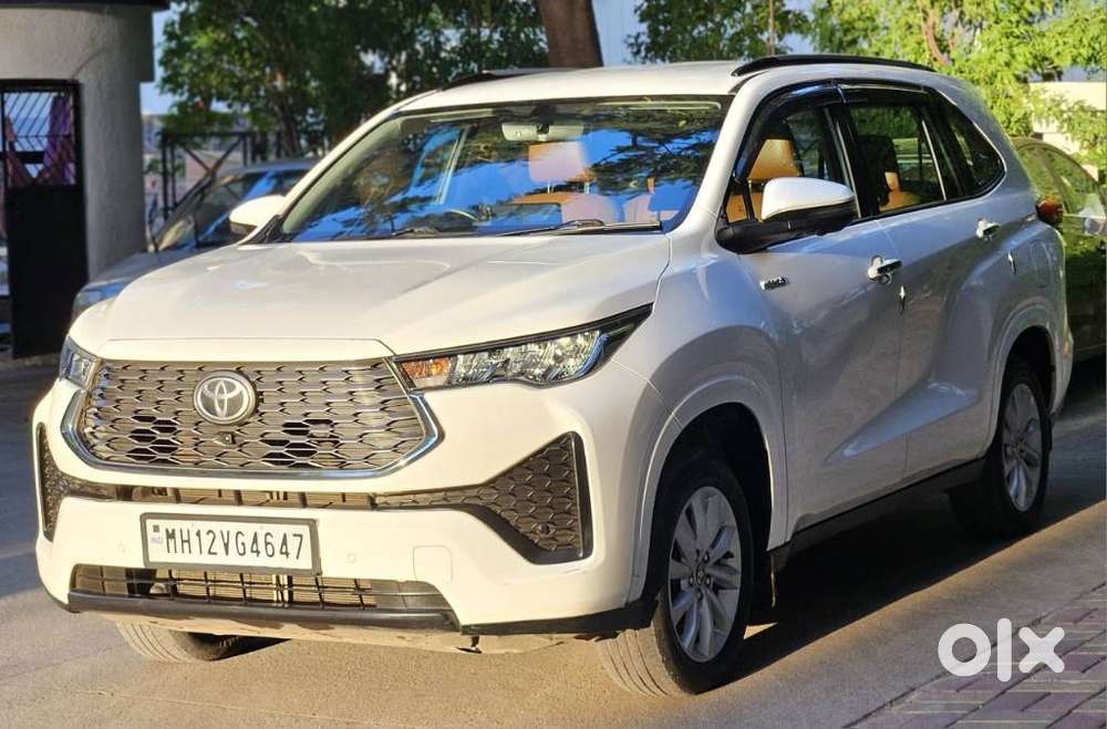 Toyota Innova Hycross 2.0 Vx Hybrid 8 Str, 2023, Petrol