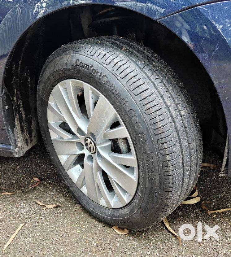 Volkswagen Vento 1.2 Tsi Highline Plus At, 2014, Petrol