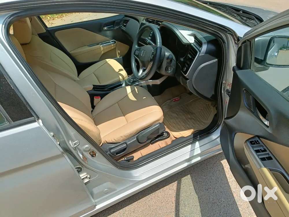 Honda City V Mt 2015 Silver