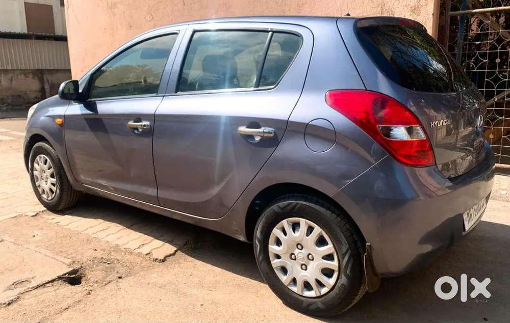 Hyundai I20 Magna,petrol,year-2012, Insurance Valid,mh 15