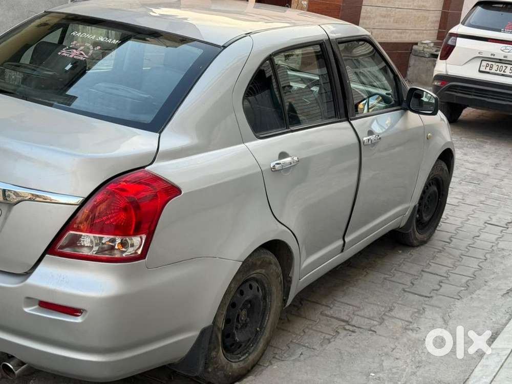 Maruti Suzuki Swift Dzire 2010 Petrol Well Maintained