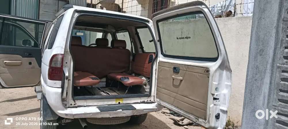Chevrolet Tavera B1 2013