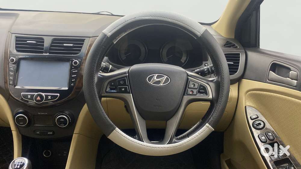Hyundai Verna [2015-2018] Fluidic 4s 1.6 Vtvt Sx, 2016, Petrol