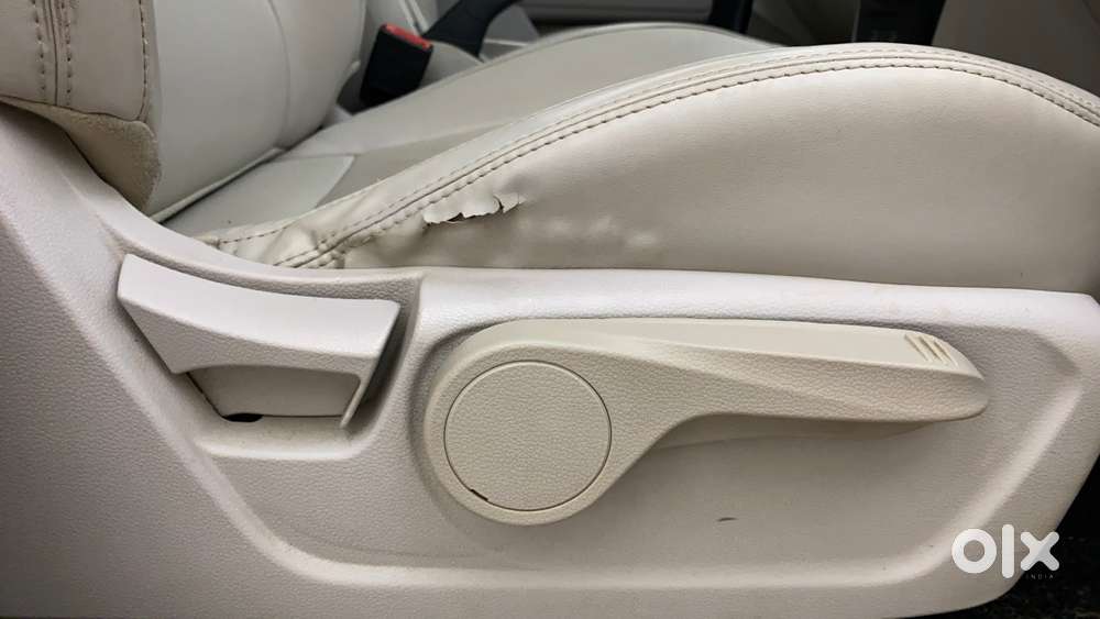 Mahindra Xuv300 W8 Option, 2021, Petrol